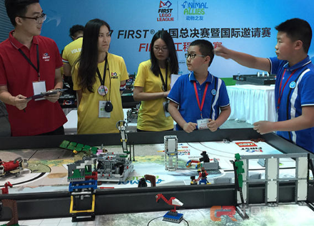 國(guó)內(nèi)最大規(guī)模教育機(jī)器人賽：3000名孩子比拼編程