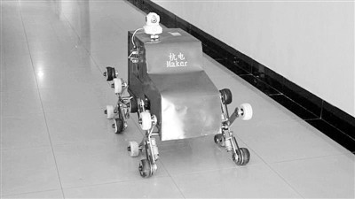 下樓取件將成歷史 爬樓機(jī)器人快遞送到家