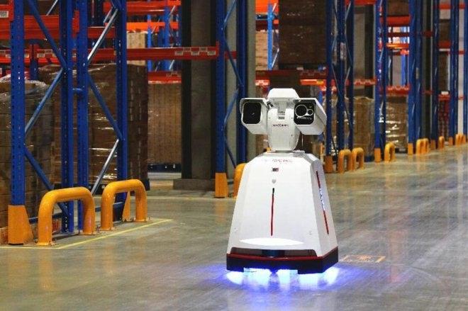 京東新一代巡檢機(jī)器人上崗：可呼朋喚友滅火