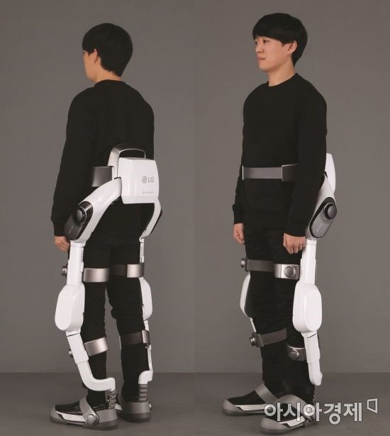  LG電子公司研發(fā)可穿戴型機器人