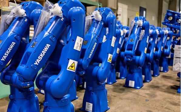 機器人員工入職上海兒童醫(yī)院 可準確送達藥物自主乘電梯