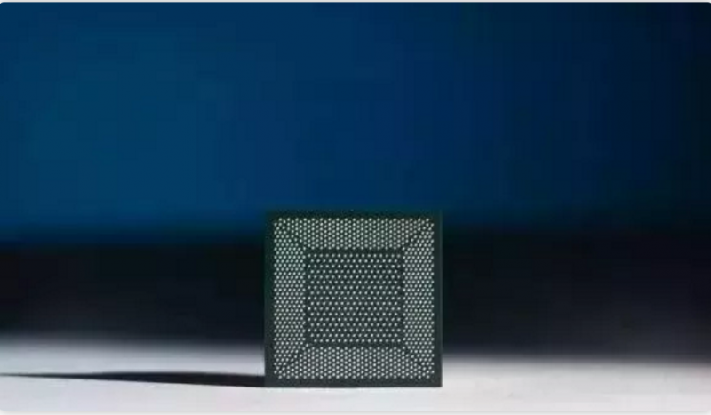 幾乎看不見的3D打印機(jī)器人；西澳大利亞大學(xué)的研究人員開發(fā)出一種保護(hù)生態(tài)機(jī)器魚；效率達(dá)CPU一萬倍的神經(jīng)形態(tài)芯片發(fā)布！